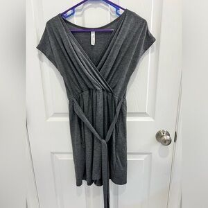 Latched mama jumper. M